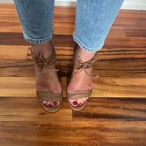 Viktor and Rolf camel shoes 38